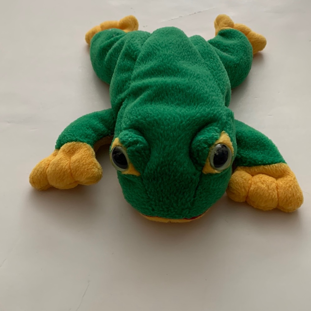 Beanie baby, plush frog